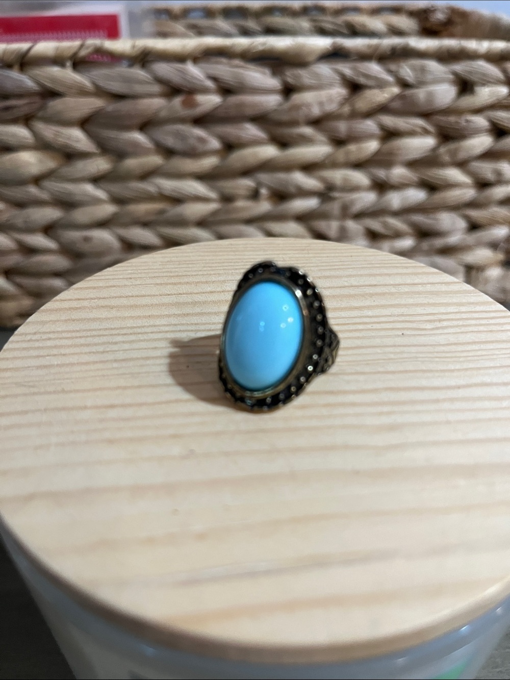VINTAGE GOLD TONE CHUNKY STATEMENT COCKTAIL RING OVAL BLUE CABOCHON SIZE 6